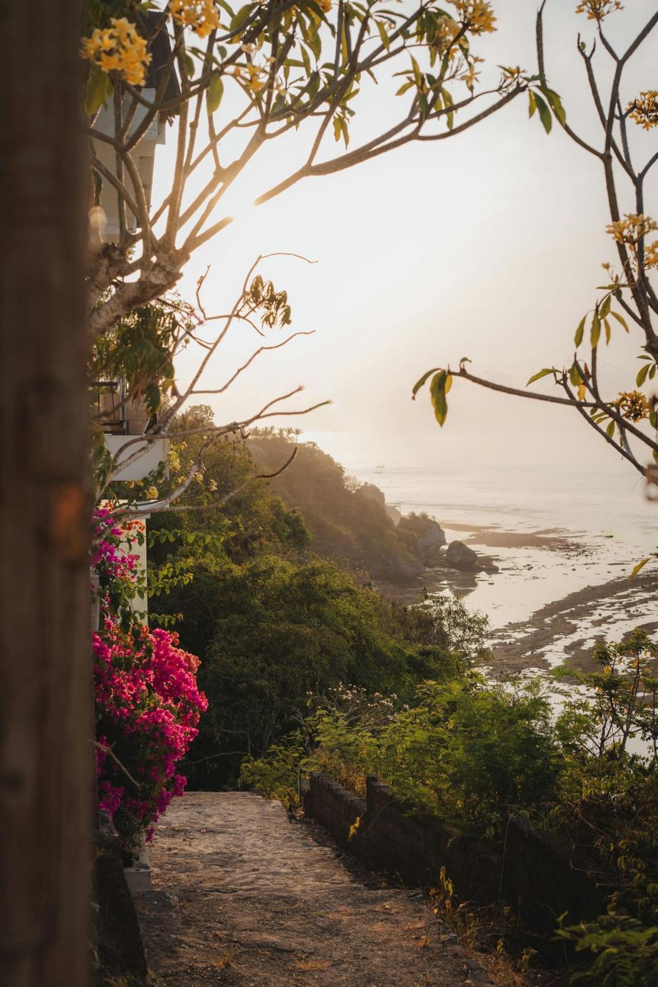 Ocean Nymphs Villa Uluwatu Buitenkant foto